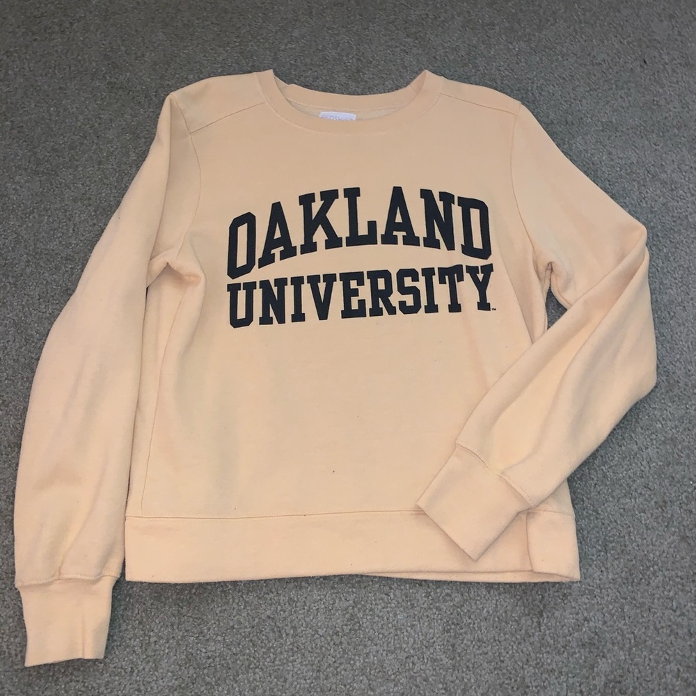 ⭐️Official Oakland University crewneck⭐️
